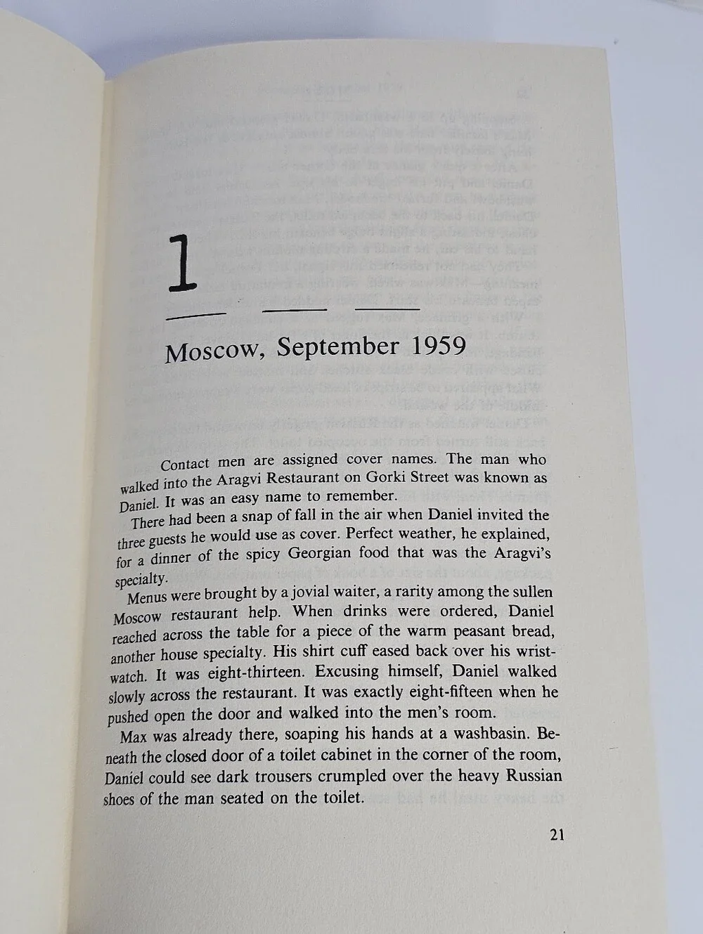 MOLE True Story First Russian Spy Recruited by CIA William Hood 1982 HC DJ Book